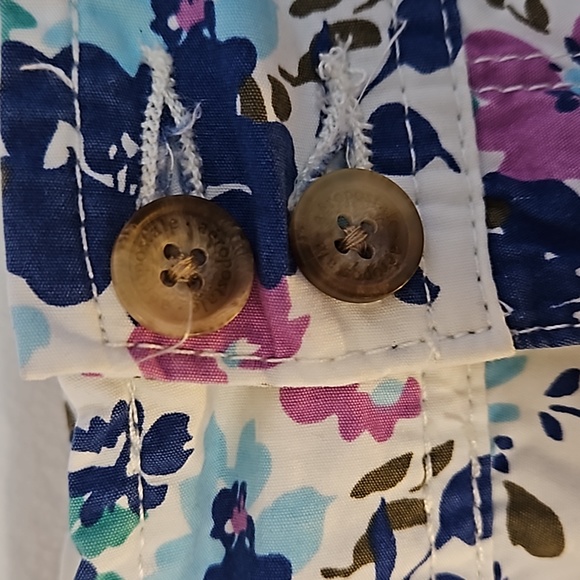 Aeropostale White Floral Comfortable Jean Shorts Size 3/4 - Picture 3 of 7